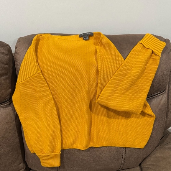 French Connection Sweater - Picture 2 of 3